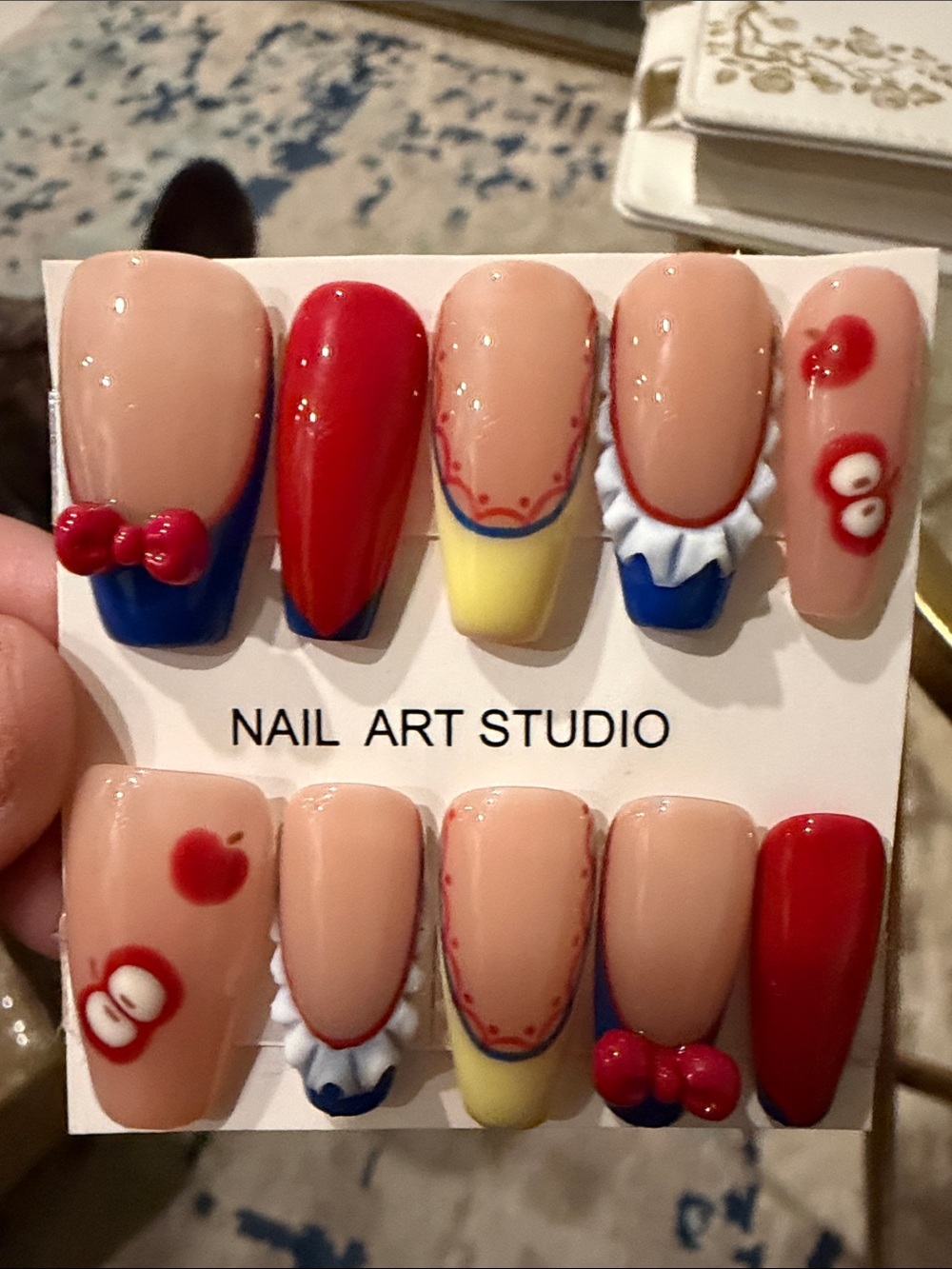 Snow White theme handmade acrylic press on nails